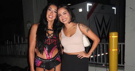 WWE Indi Hartwell Embraces Relationship With。